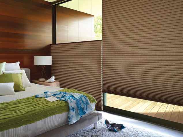 Hunter Douglas Alustra® Duette Architella Honeycomb Shades